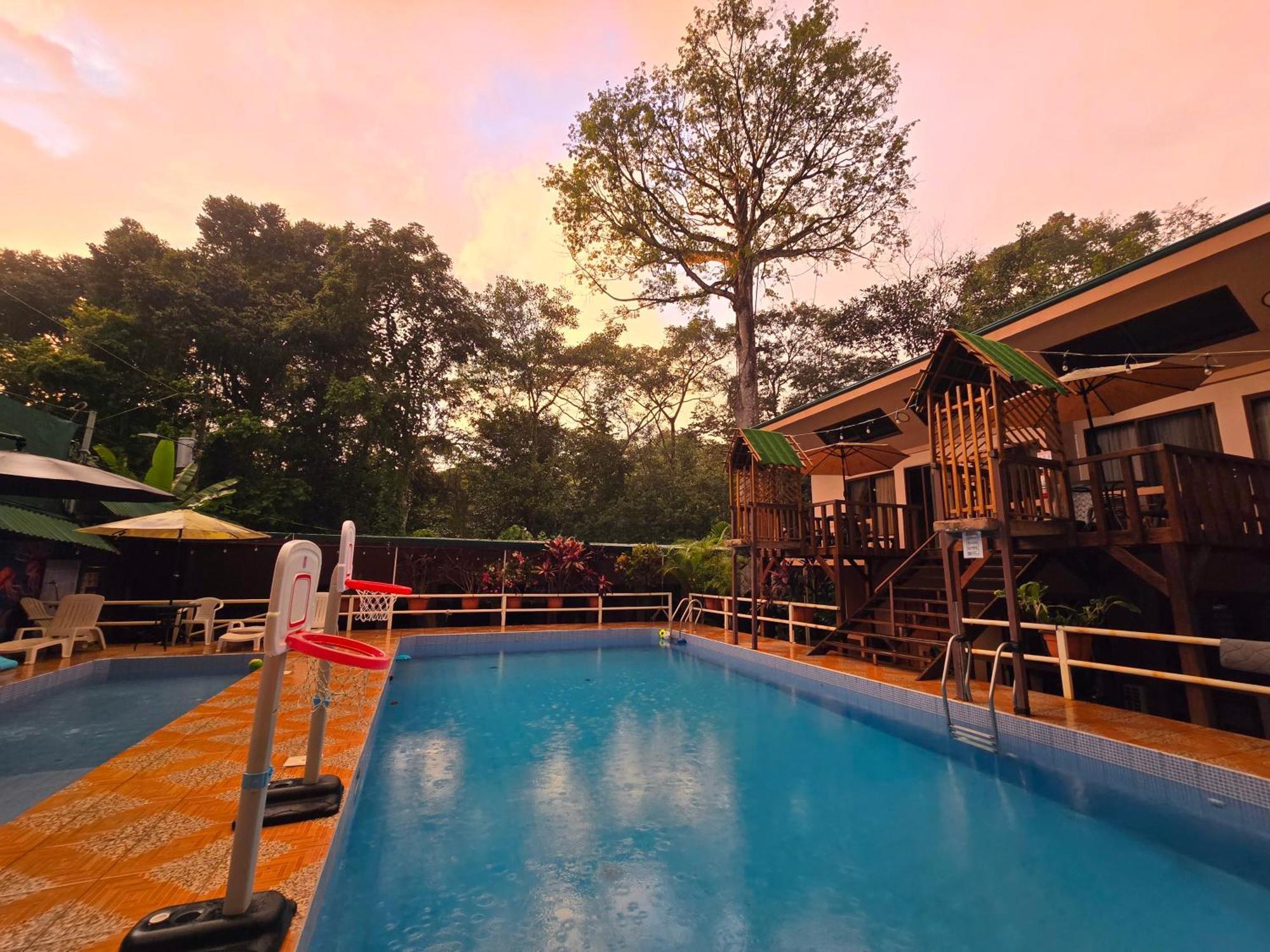 Cool Waters Jungle Villas Uvita Extérieur photo